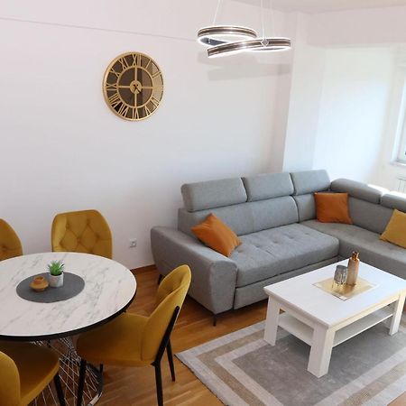 Apartment Cecovic - Mellain Тузла Экстерьер фото