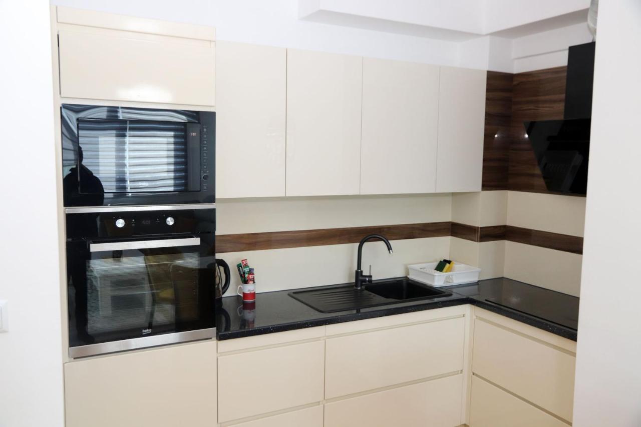 Apartment Cecovic - Mellain Тузла Экстерьер фото